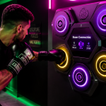 machine de boxe intelligente murale en action