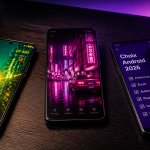 Trois meilleur telephone android 2026 sur bureau moderne