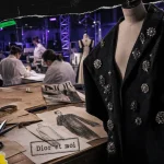 Films mode : atelier couture Dior et moi, patrons et manteau